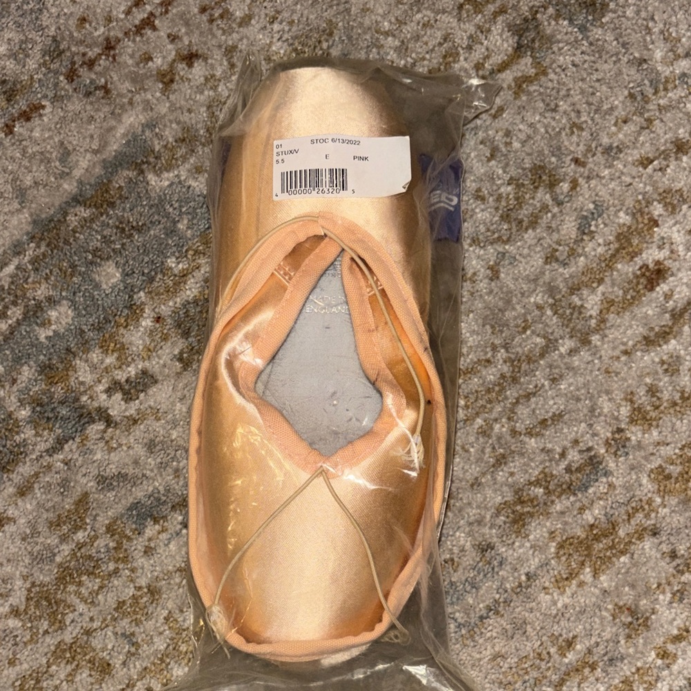 Freed pointe shoes